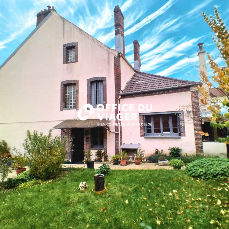 Maison - 6 pièces - 196 m²