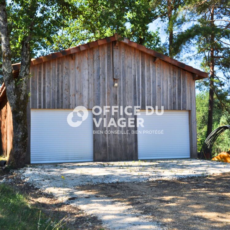 Maison - 6 pièces - 540 m²