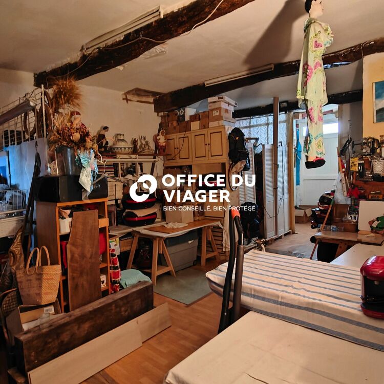 Maison - 7 pièces - 400 m²