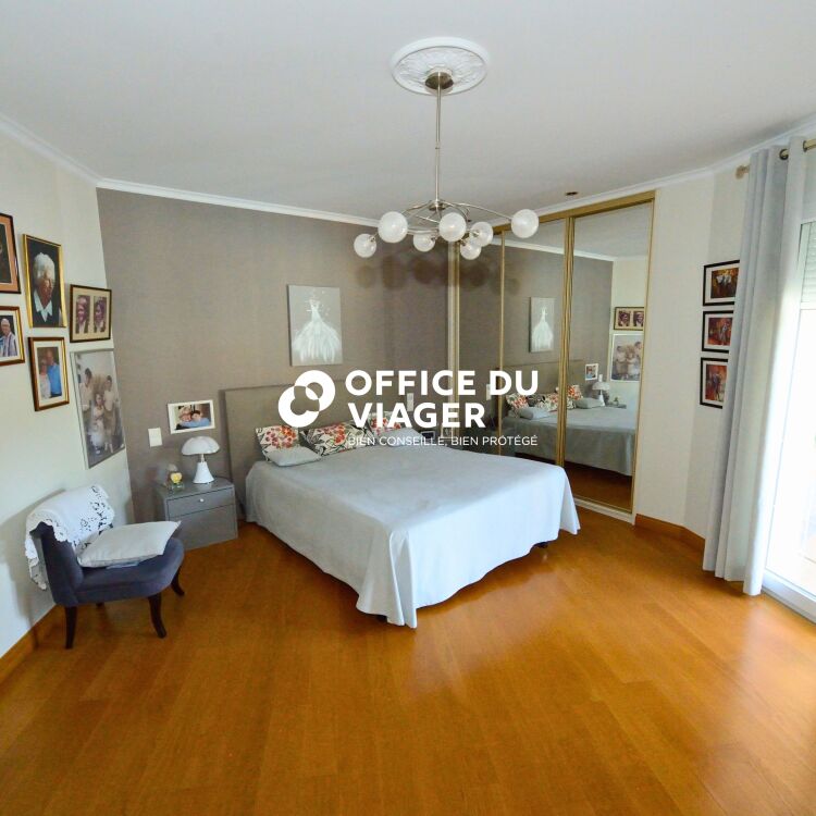 Maison - 5 pièces - 210,36 m²