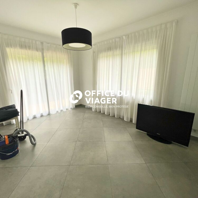 Maison - 5 pièces - 242,80 m²