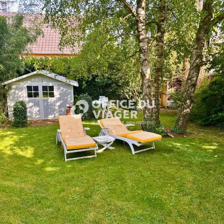 Maison - 6 pièces - 258 m²