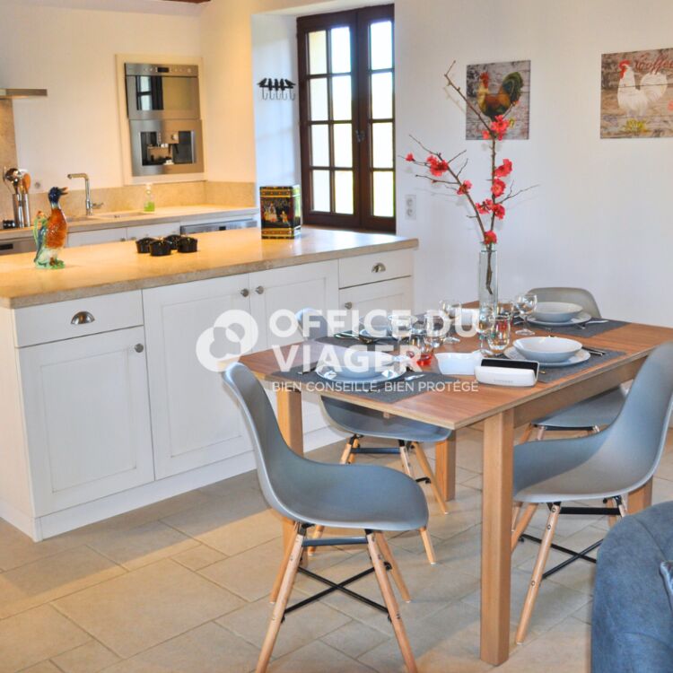 Maison - 6 pièces - 540 m²