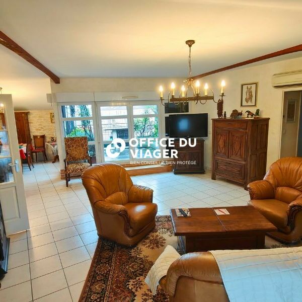 Appartement - 5 pièces - 145 m²