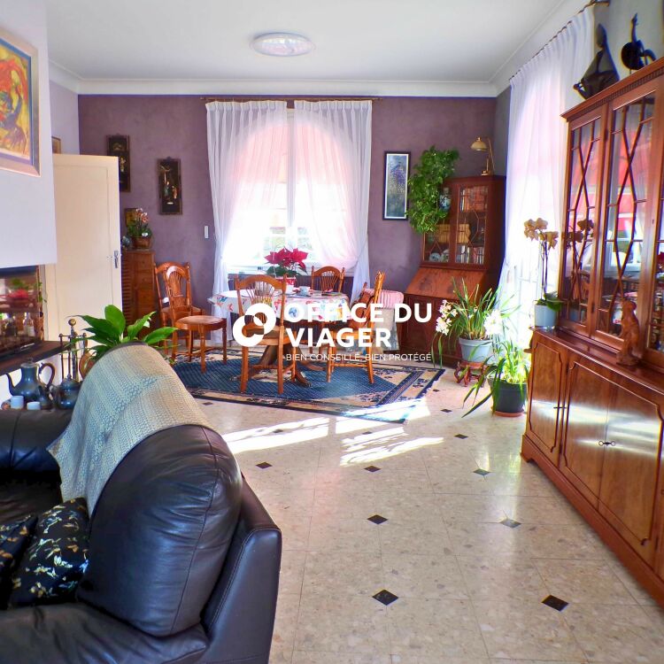 Maison - 7 pièces - 231,10 m²