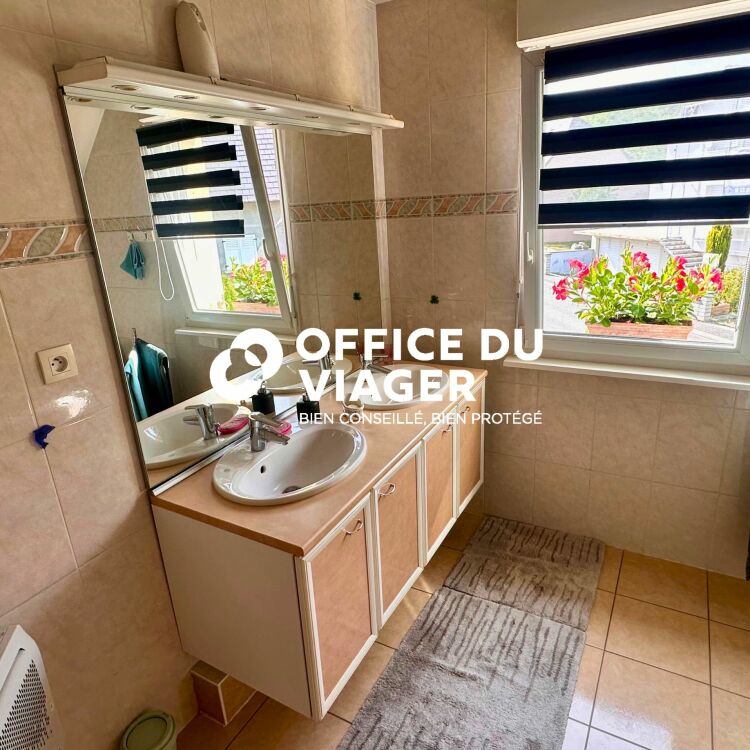 Maison - 7 pièces - 180 m²