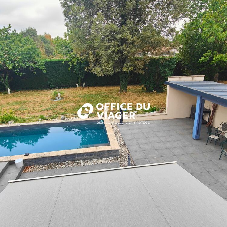 Maison - 4 pièces - 145 m²