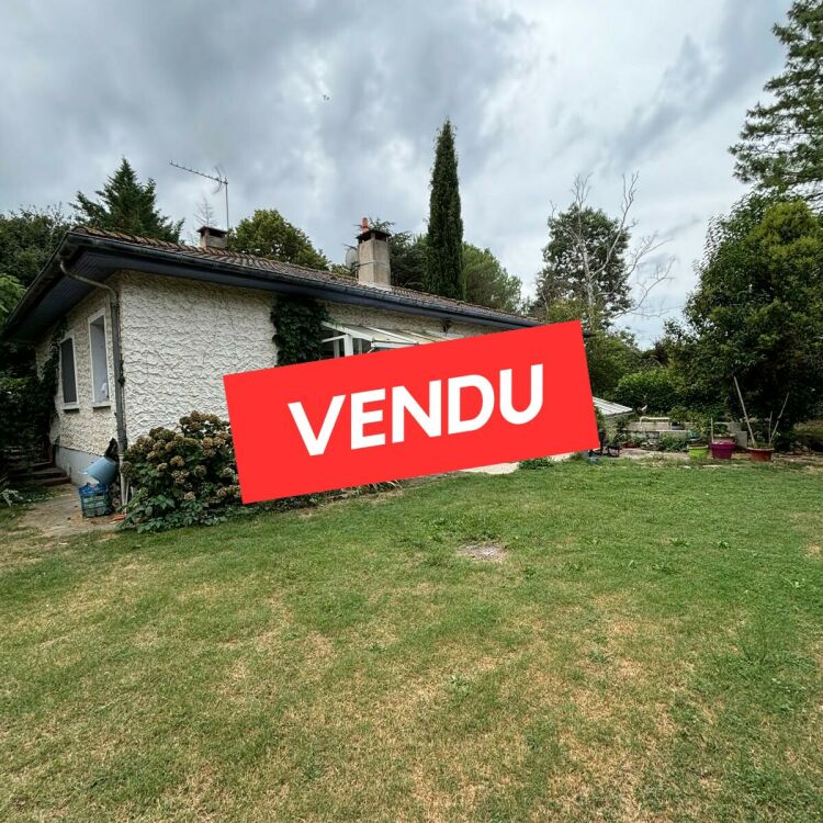 Maison - 7 pièces - 181 m²