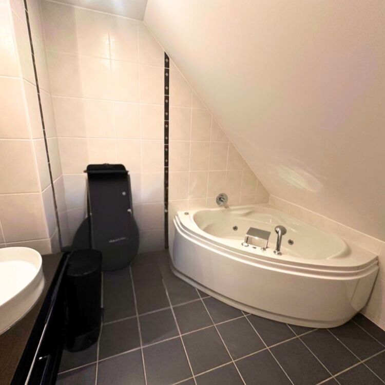 Appartement - 4 pièces - 128,80 m²