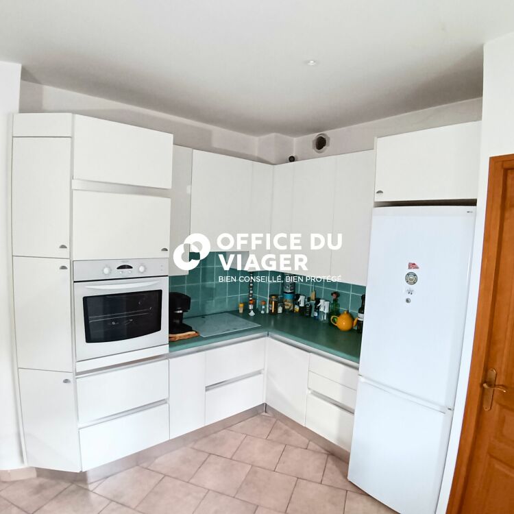 Maison - 10 pièces - 291 m²