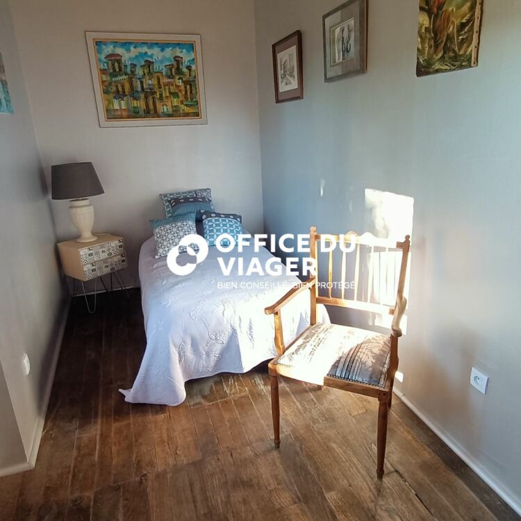 Ensemble immobilier - 8 pièces - 213,58 m²
