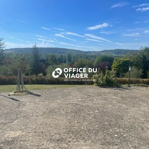 Maison - 5 pièces - 227 m²
