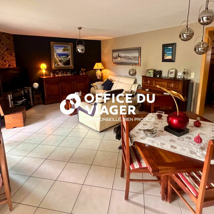 Maison - 7 pièces - 180 m²