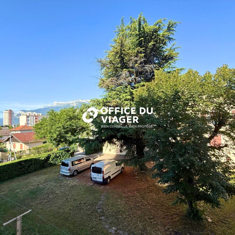 Appartement- 4 pièces - 75 m²