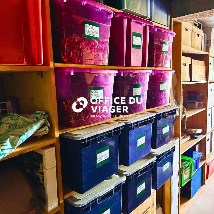 Maison - 7 pièces - 260 m²