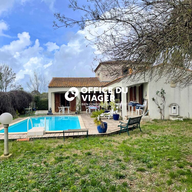 Maison - 5 pièces  - 140 m²