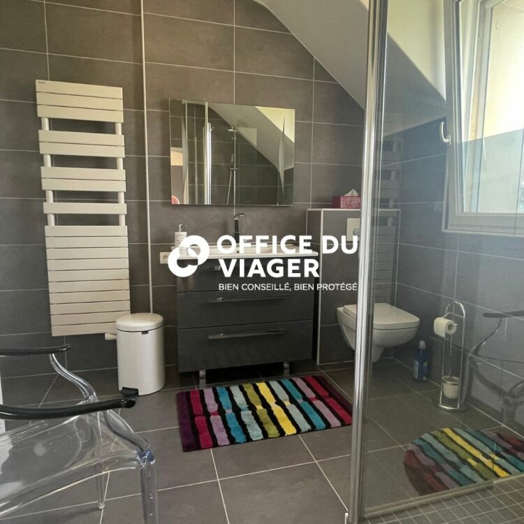 Maison - 7 pièces - 255 m²