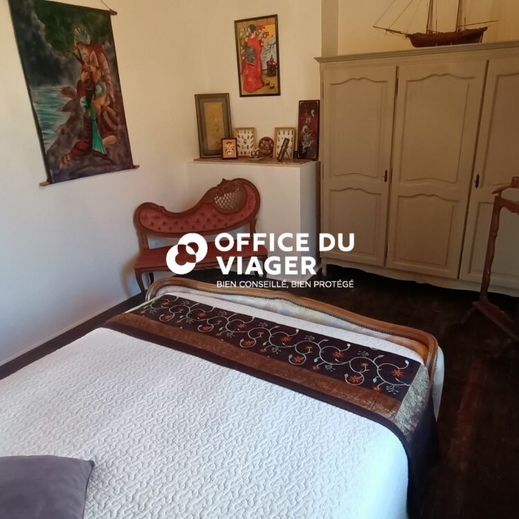 Ensemble immobilier - 8 pièces - 213,58 m²