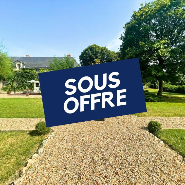 Maison - 7 pièces - 255 m²