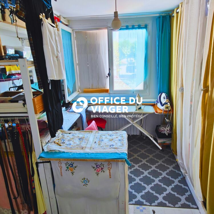 Maison - 7 pièces - 400 m²