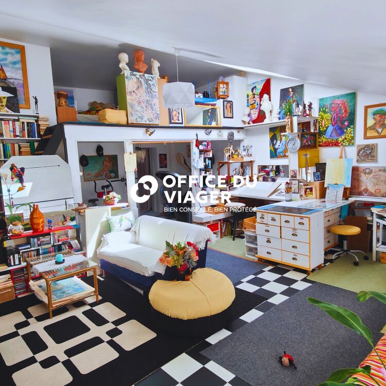 Maison - 7 pièces - 400 m²