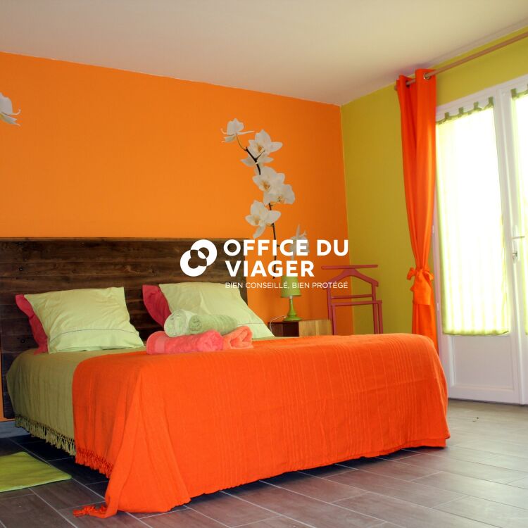 Maison - 7 pièces - 226 m²