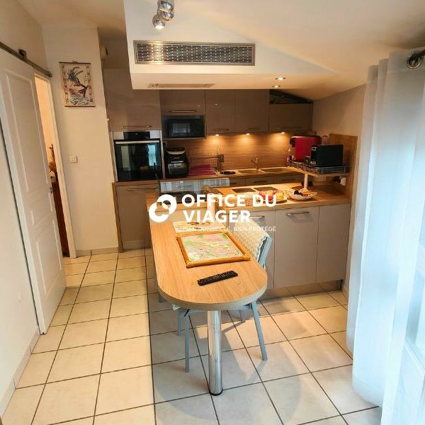 Appartement - 5 pièces - 145 m²