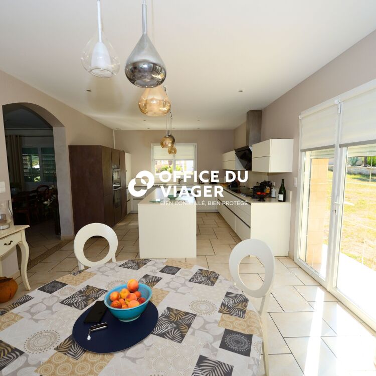 Maison - 5 pièces - 210,36 m²