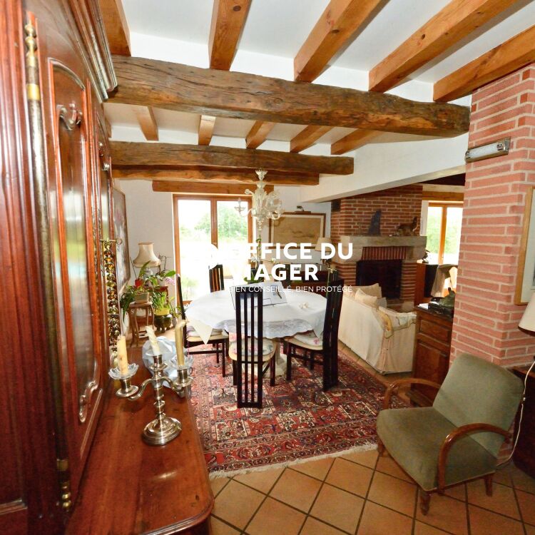 Maison - 6 pièces - 196,03 m²