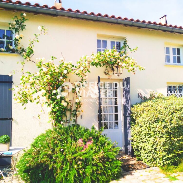 Maison - Gîte - 14 pièces - 483 m²