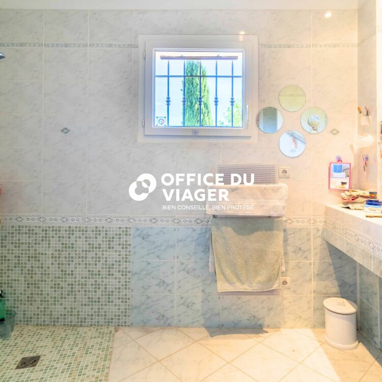 Maison - 10 pièces - 291 m²