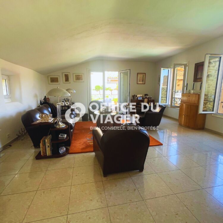 Maison - 5 pièces - 207 m²