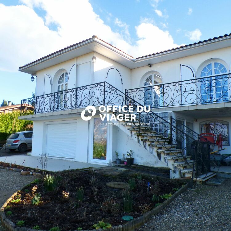 Maison - 7 pièces - 231,10 m²