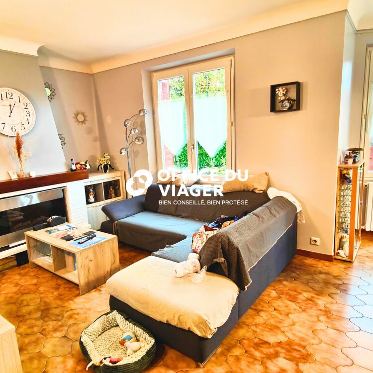 Maison - 6 pièces - 142,21 m²