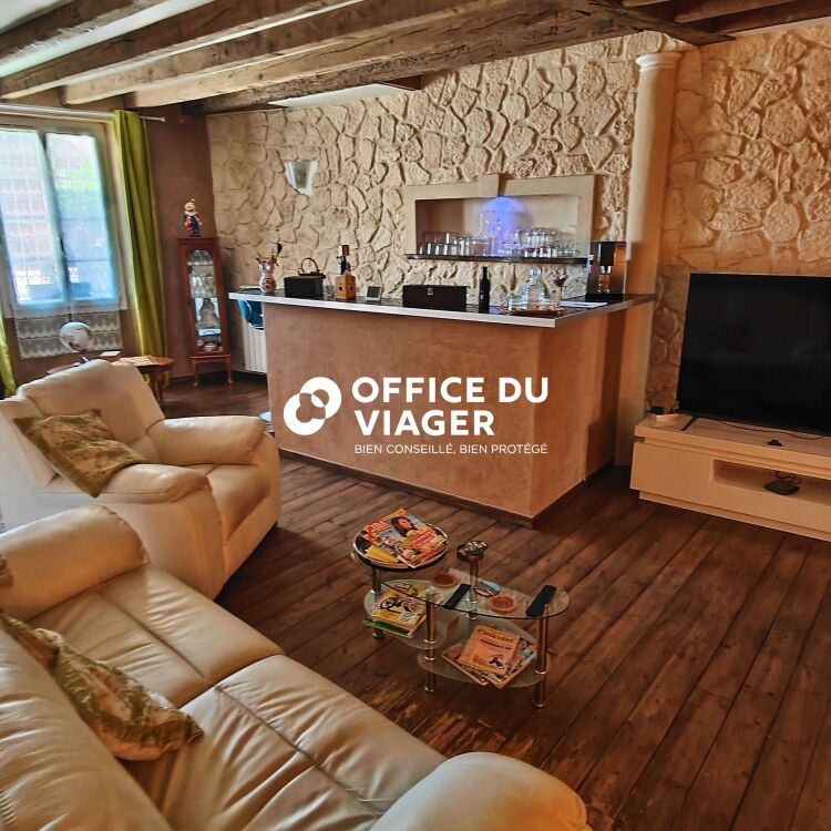 Maison - 6 pièces - 259,82 m²