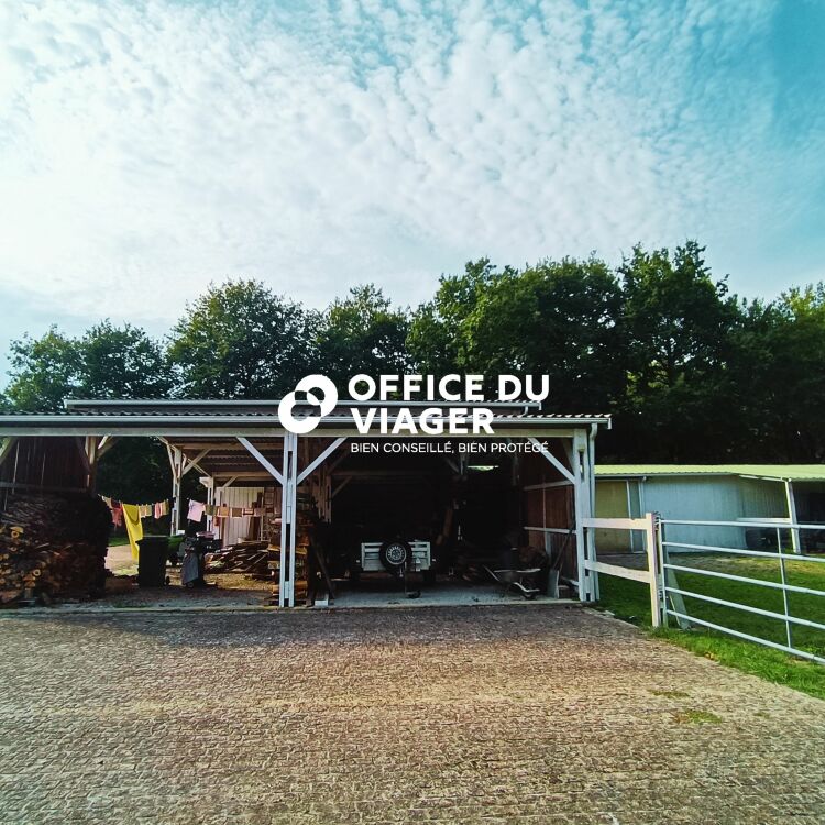 Maison -5 pièces - 210 m²