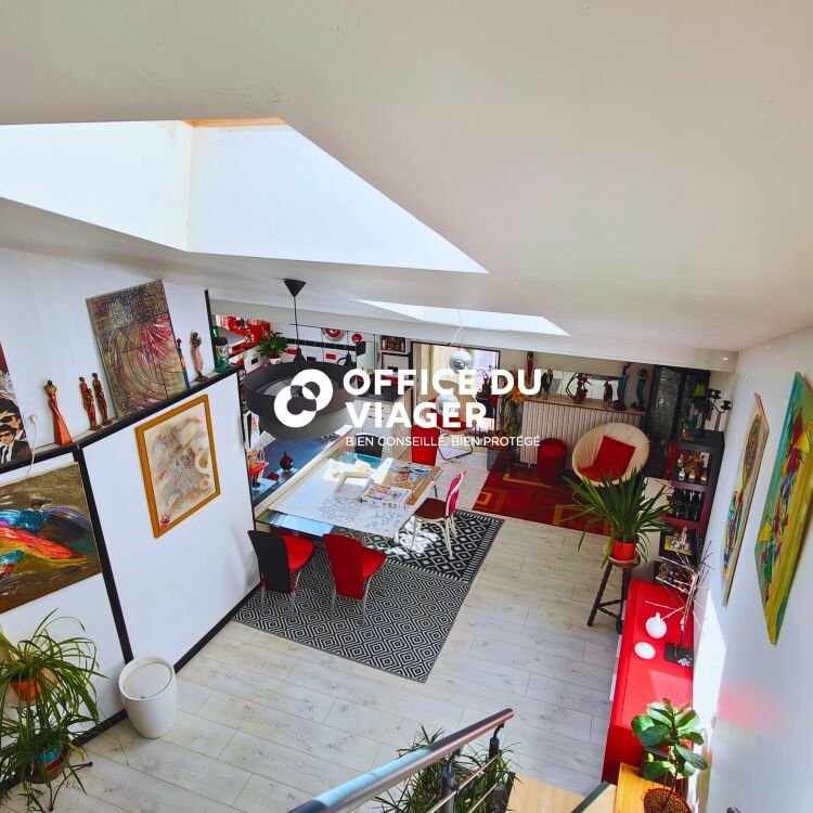 Maison - 7 pièces - 400 m²