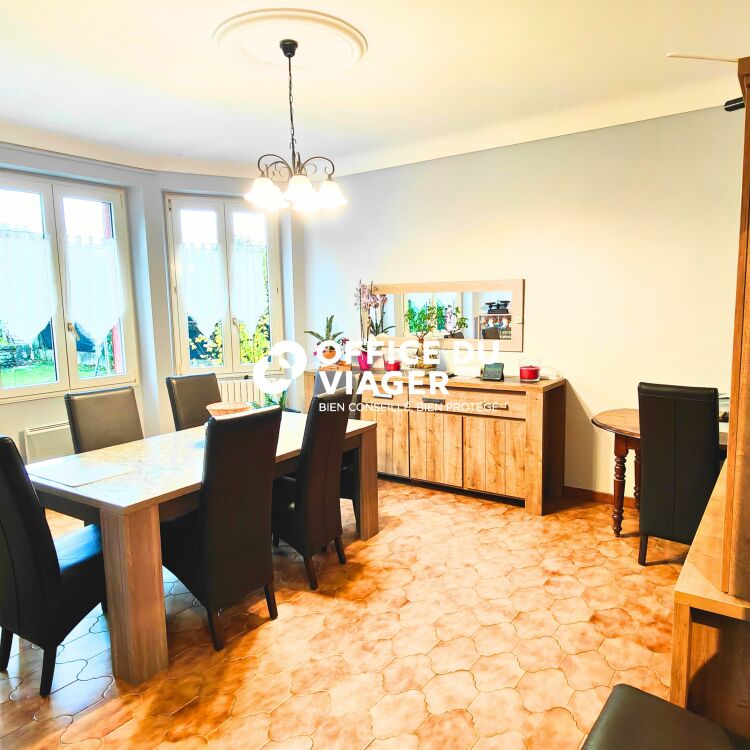 Maison - 6 pièces - 142,21 m²