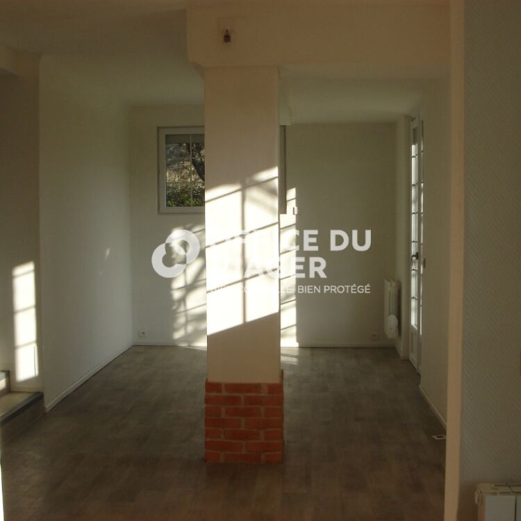 Maison - 8 pièces - 216,63 m²