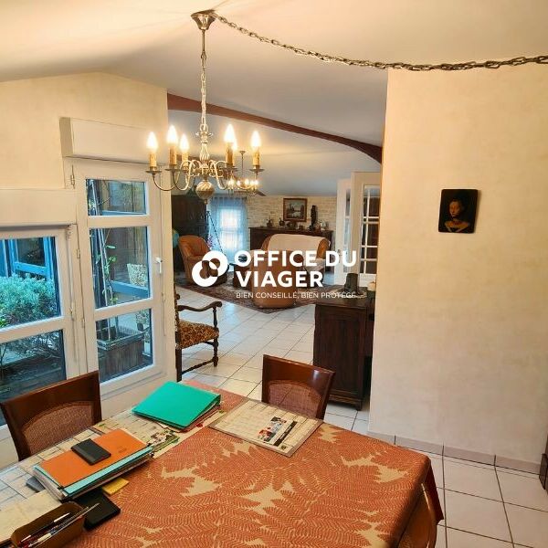 Appartement - 5 pièces - 145 m²