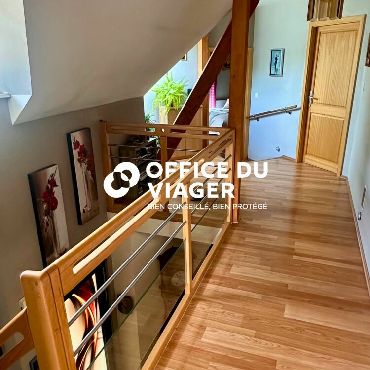 Maison - 7 pièces - 180 m²