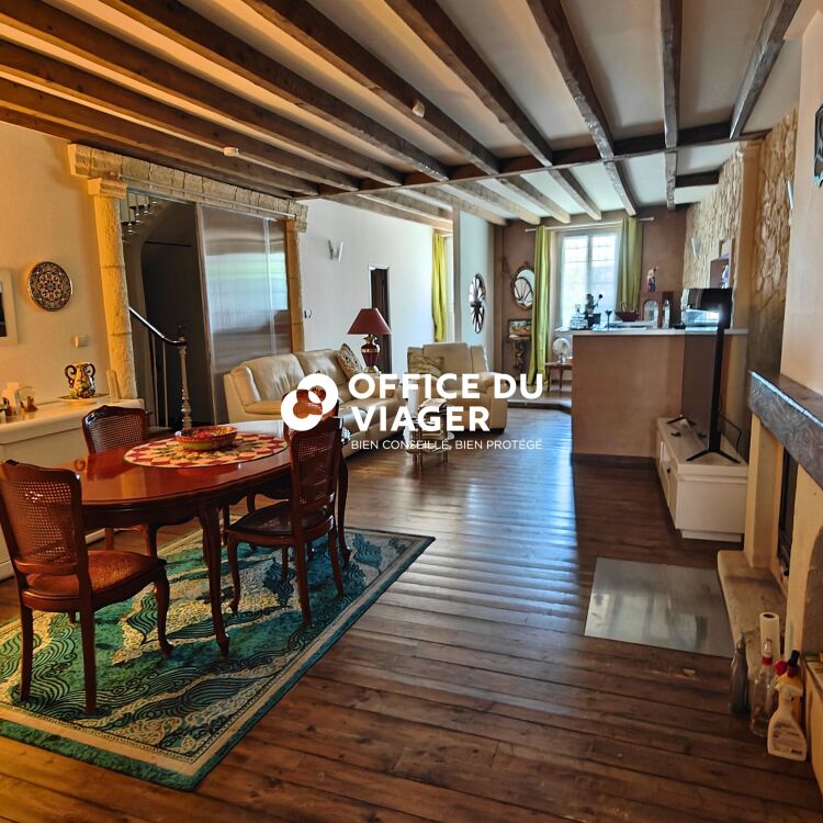 Maison - 6 pièces - 259,82 m²