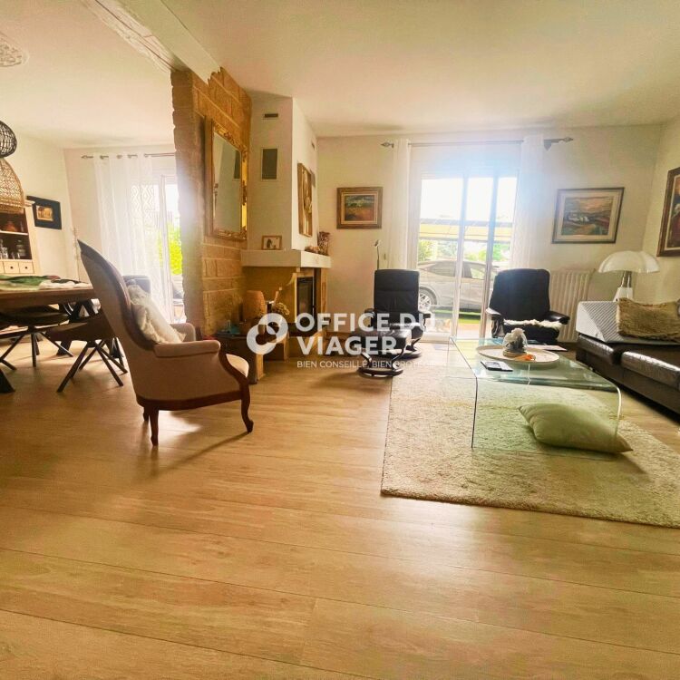 Maison - 6 pièces - 148 m²