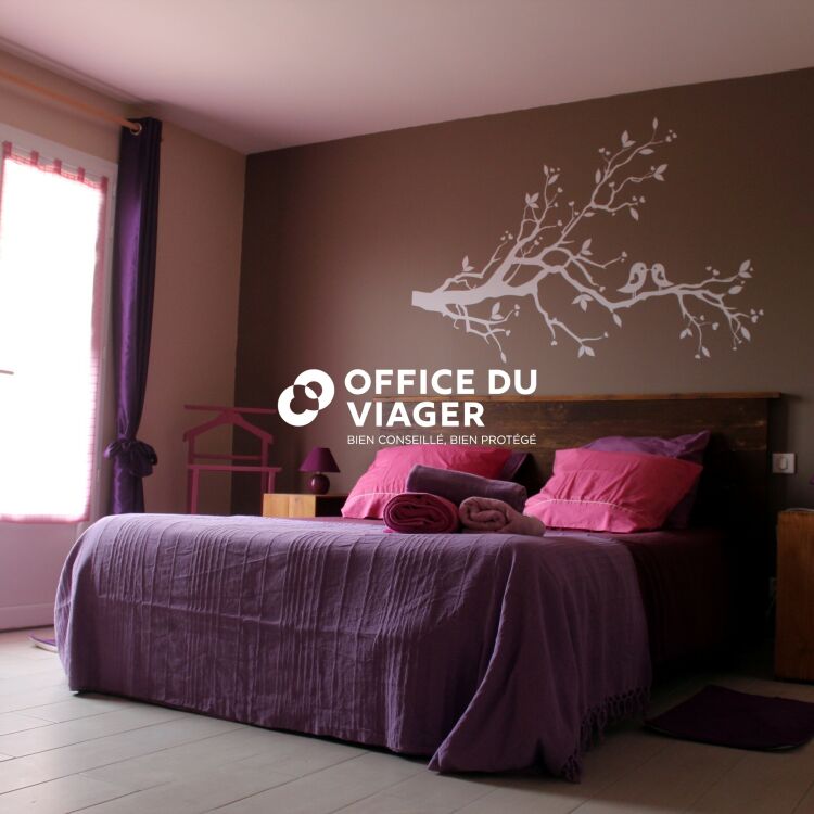 Maison - 7 pièces - 226 m²
