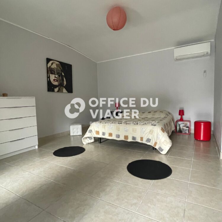 Maison - 9 pièces - 327,77 m²