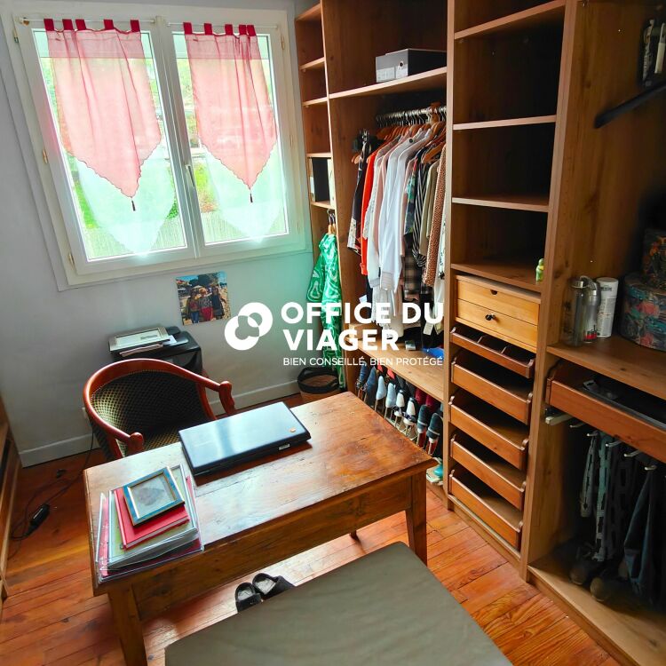 Maison - 8 pièces - 180 m²