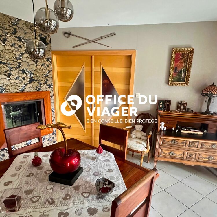 Maison - 7 pièces - 180 m²