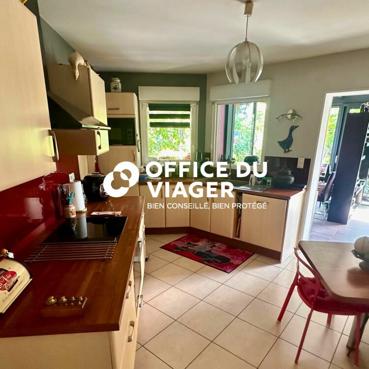 Maison - 7 pièces - 180 m²