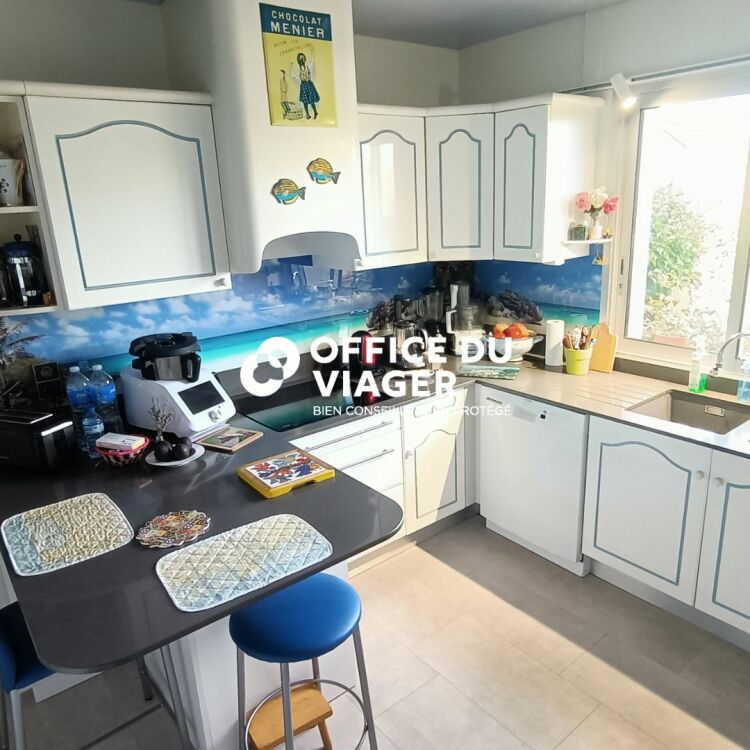 Maison - 6 pièces - 216,70 m²