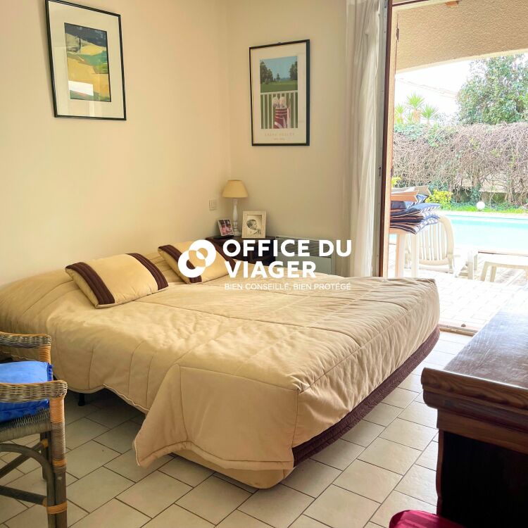 Maison - 5 pièces  - 140 m²